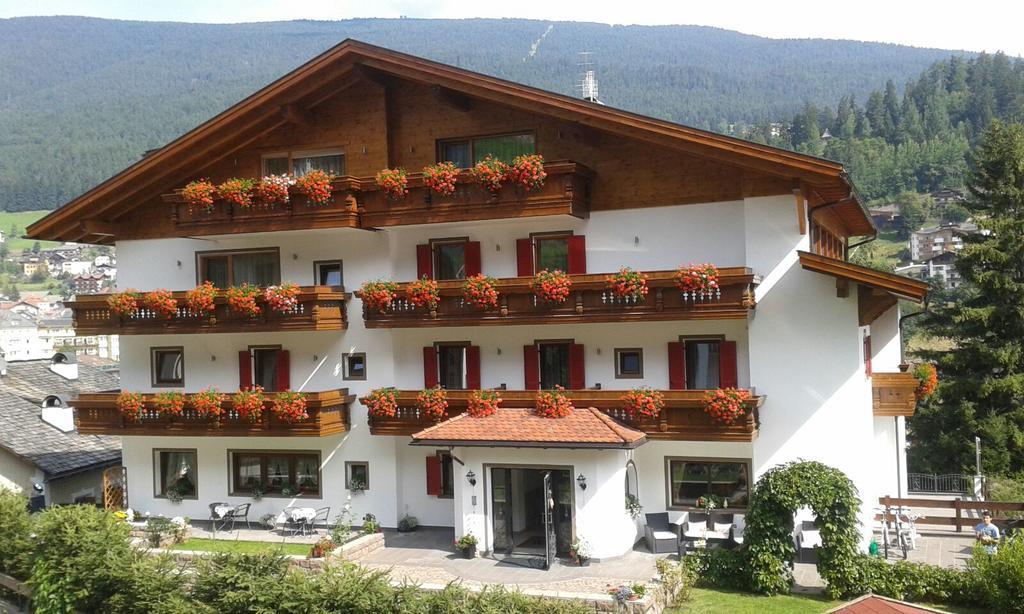 Hotel Garni Walter Ortisei Esterno foto