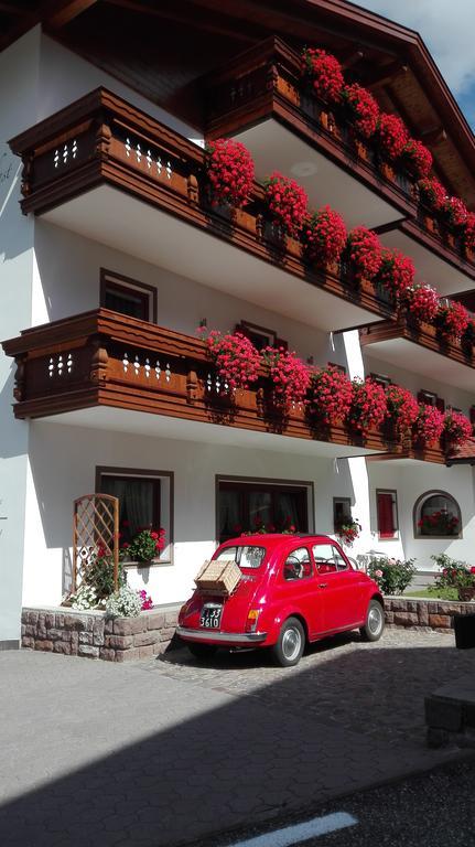 Hotel Garni Walter Ortisei Esterno foto
