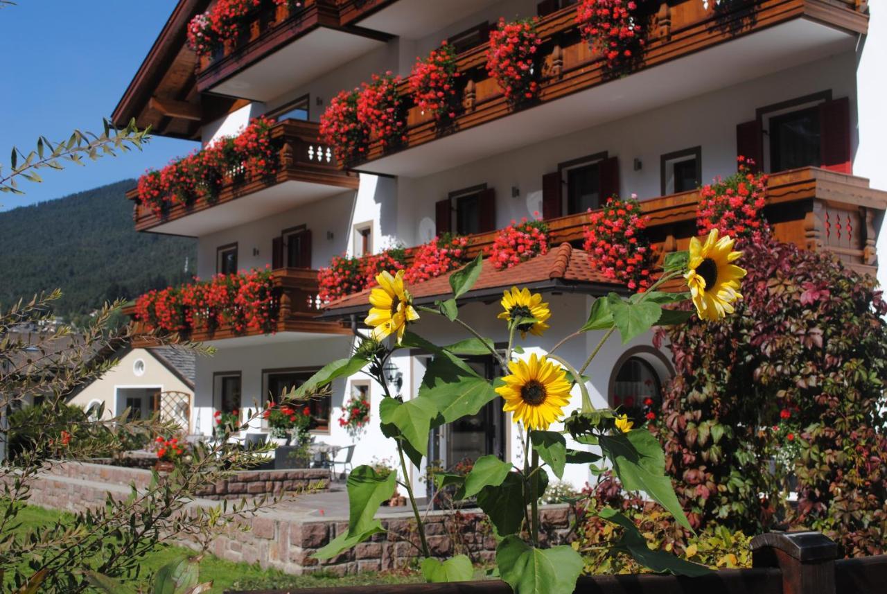 Hotel Garni Walter Ortisei Esterno foto